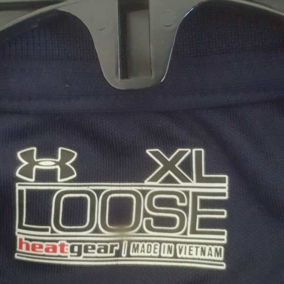 Under Armour XL loose heat gear shirt - Picture 3 of 4